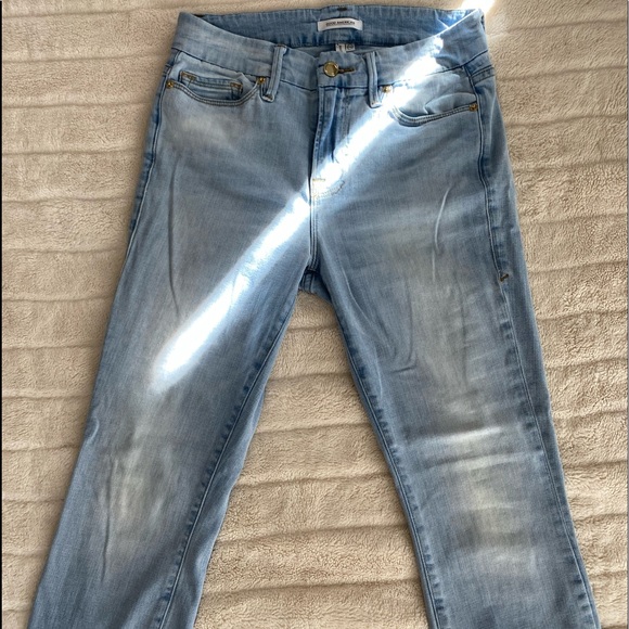 Good American Jeans - Picture 2 of 9